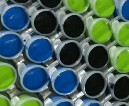 polycarbonate paint